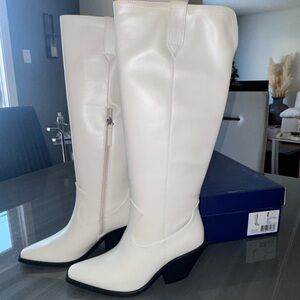 Chic Off White Knee-High Heeled Cowboy Boots